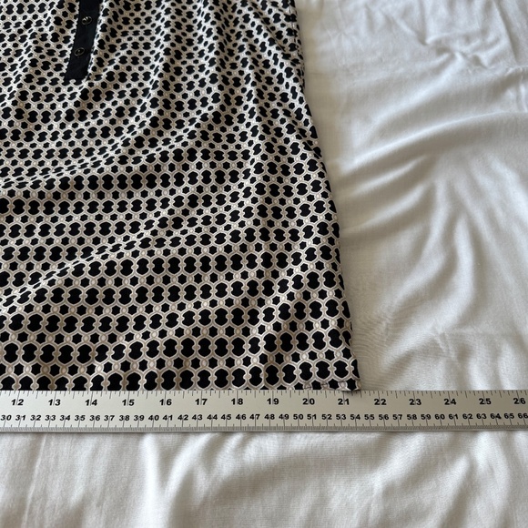 Croft & Barrow Women's Sleeveless 1/2 Button Blouse Tank Top Beige/Tan/Black M - Picture 10 of 11